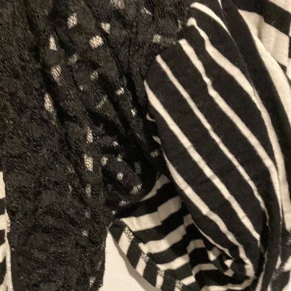 Black/White Striped Shirt with Lace - Picture 4 of 10